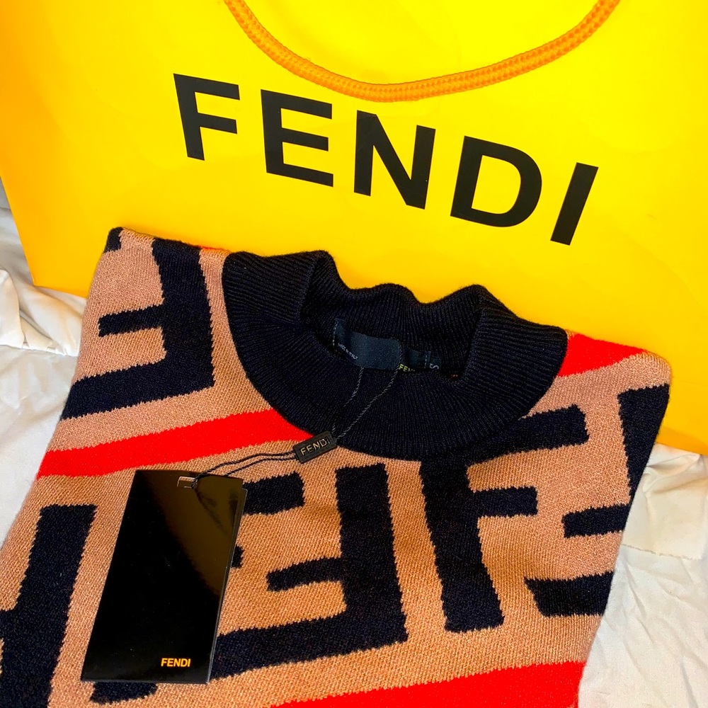 fendi sweater !!